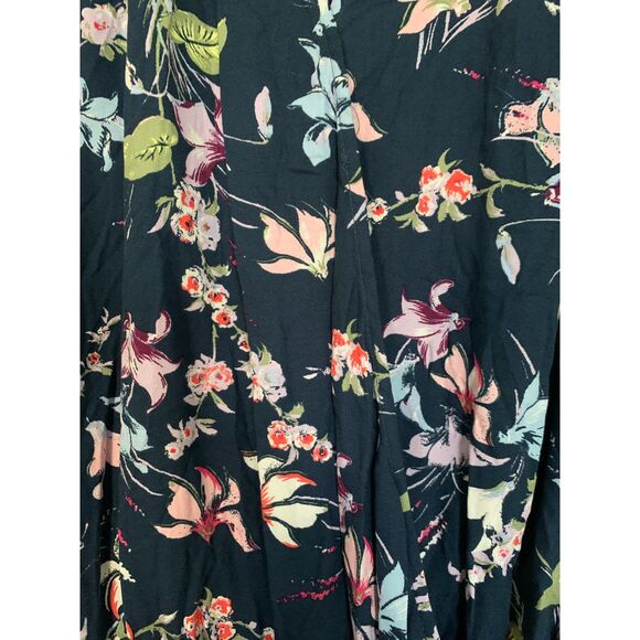 terra & sky Women Top 4X Blue Floral Mixed Media Faux Wrap Relaxed Comfort - Picture 3 of 9